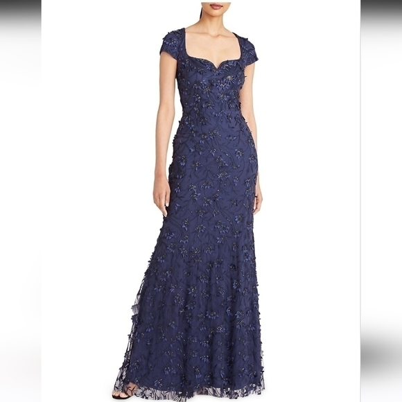 Theia NWT $1095 Bree Cap-Sleeve Floral Beaded Evening Gown Navy Blue size 8 - Picture 1 of 15